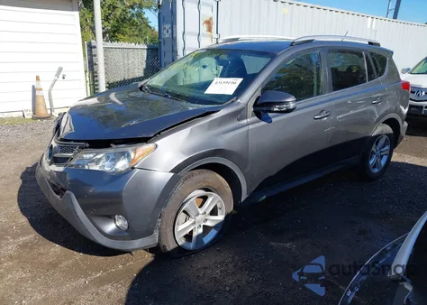 2013 Toyota Rav4 Xle z USA, uszkodzony, nr VIN JTMRFREV1DD001591